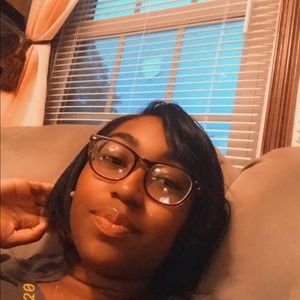 Meet your Posher, Amaya